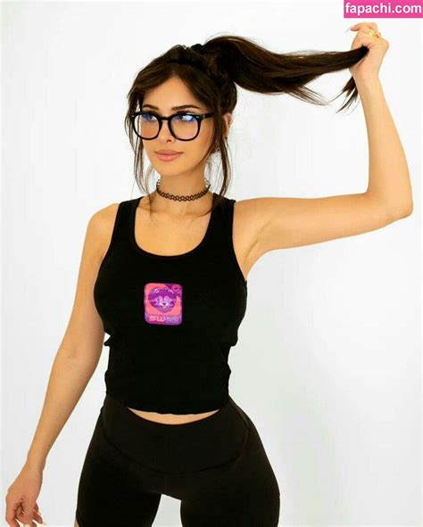 YouTube star <b>SSSniperwolf</b>’s <b>nude</b> masturbation video appears to have just been uncovered, upscaled, and enhanced in the video above. . Sssniperwolf nudes